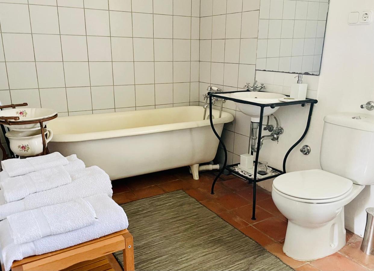 Lelle Vineyard Cottages Balatonlelle Eksteriør bilde
